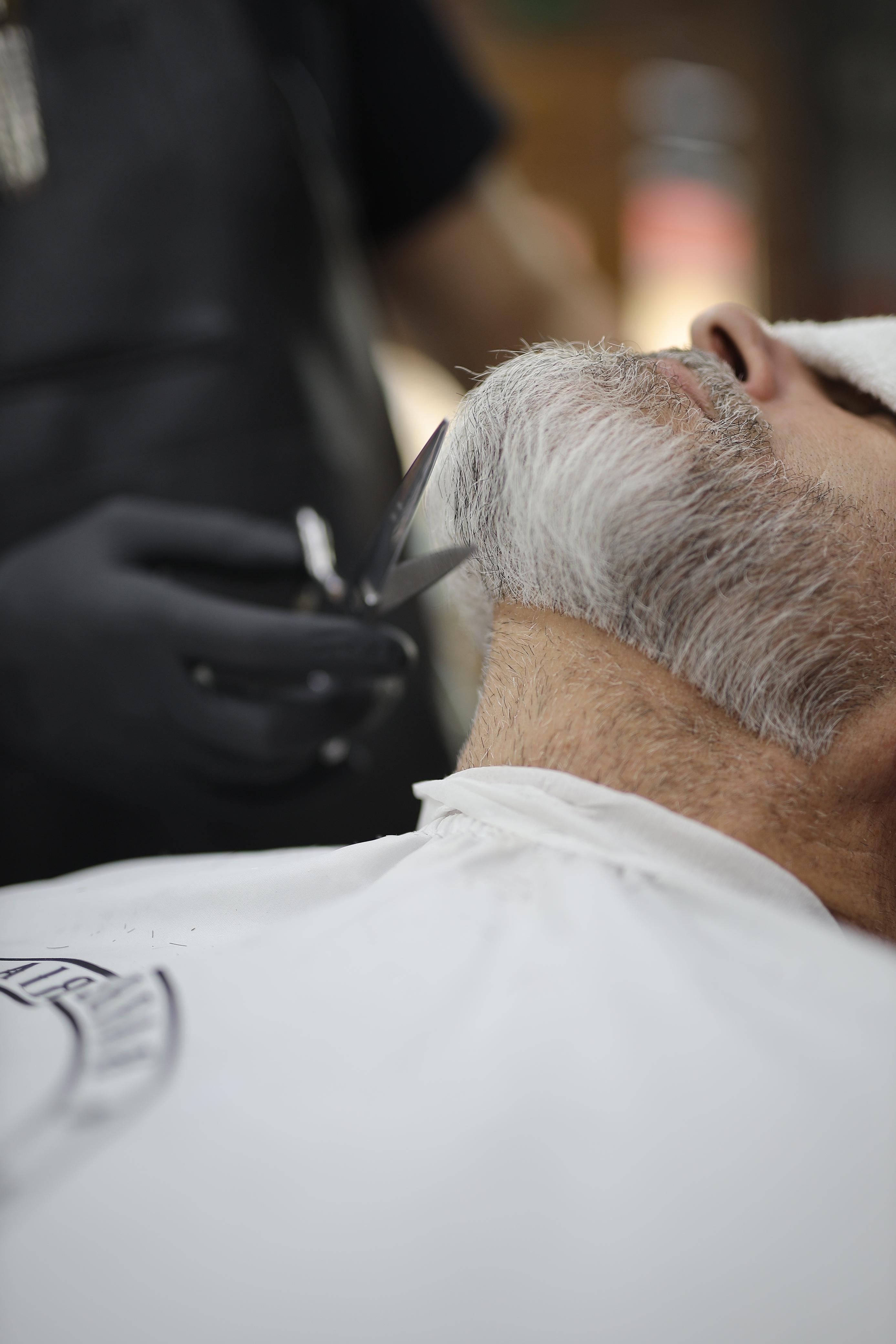 Serviço de Barba na Barbearia Seu José