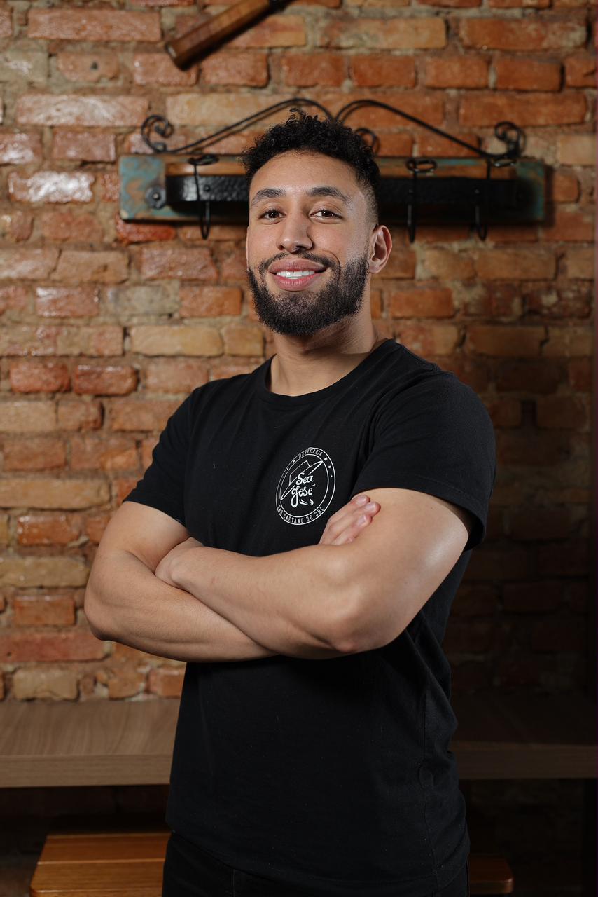 Adriel, Barber da Barbearia Seu José